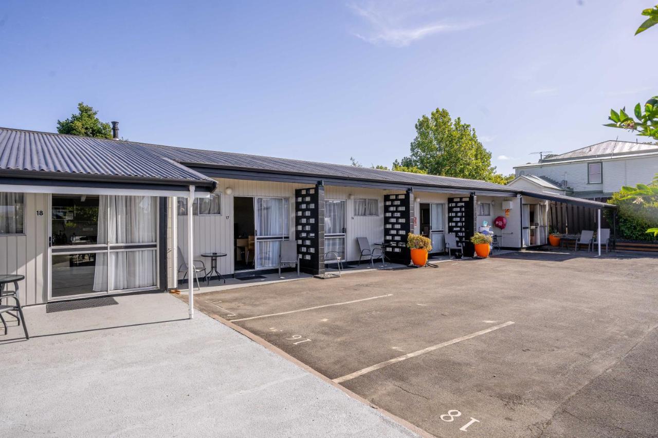 Amble Inn Motel Masterton Bagian luar foto