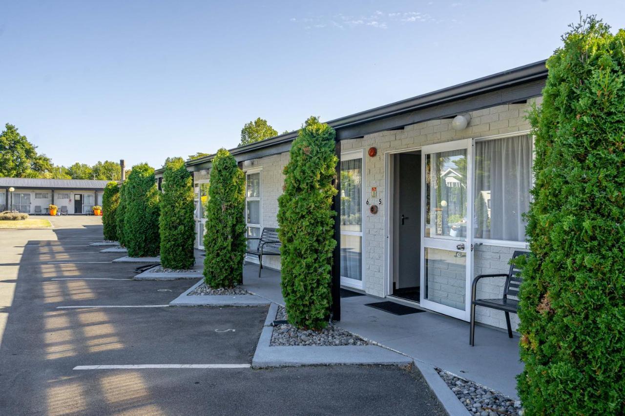 Amble Inn Motel Masterton Bagian luar foto